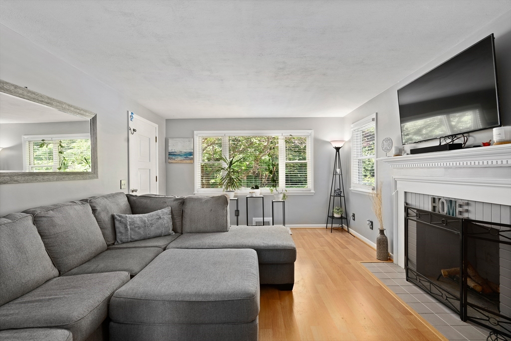 187 Ashland Ave