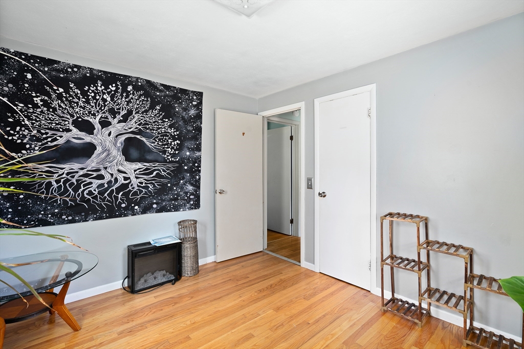 187 Ashland Ave