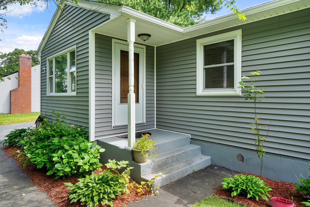187 Ashland Ave
