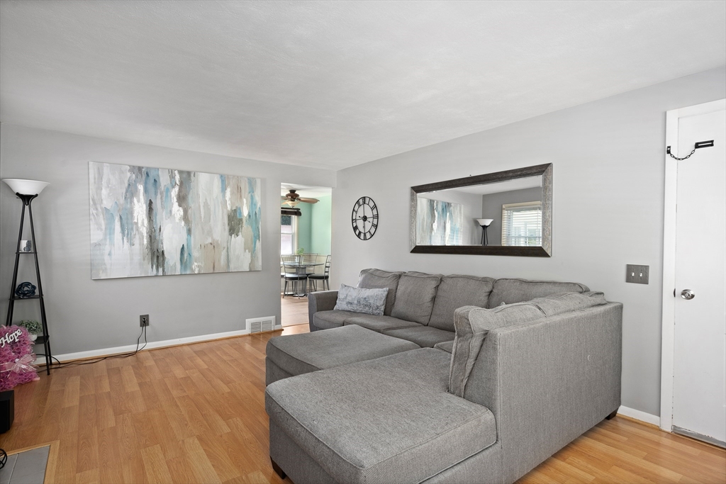 187 Ashland Ave