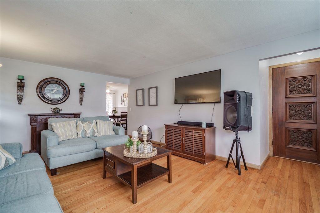 205 Homestead Ave