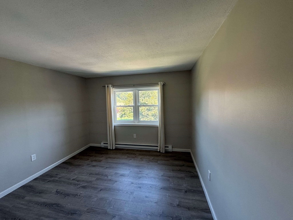 20 Maple Crest Circle # i