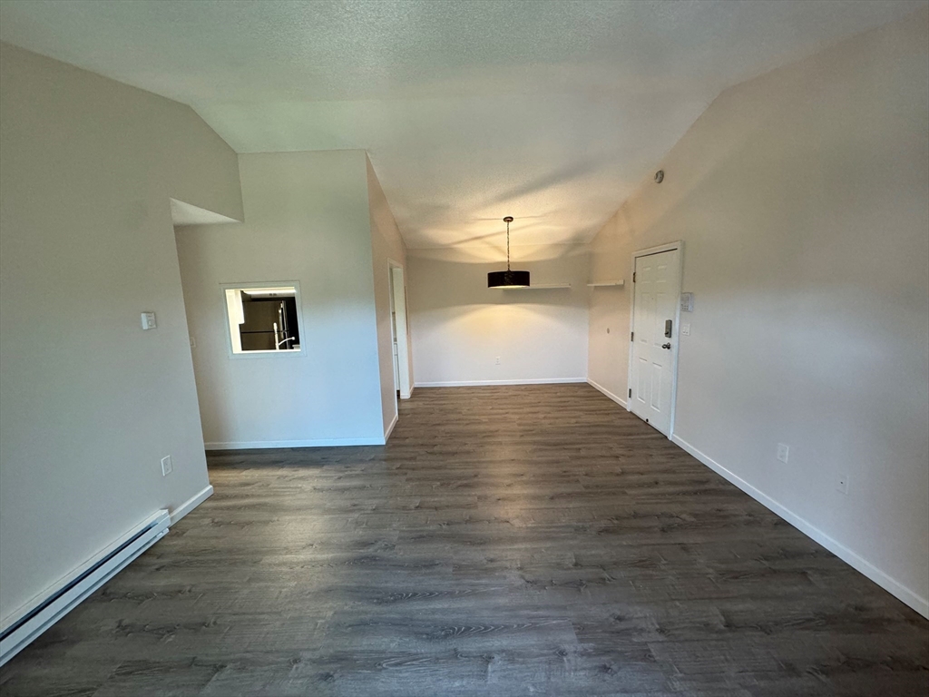 20 Maple Crest Circle # i