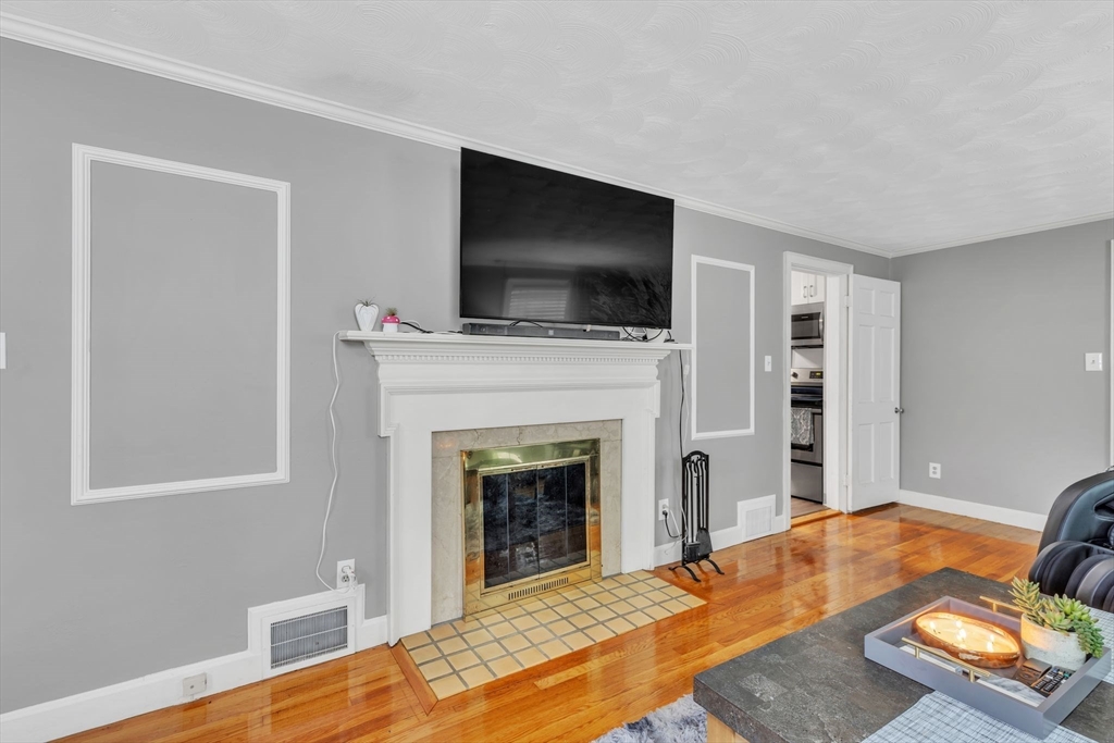 47 Bangor St