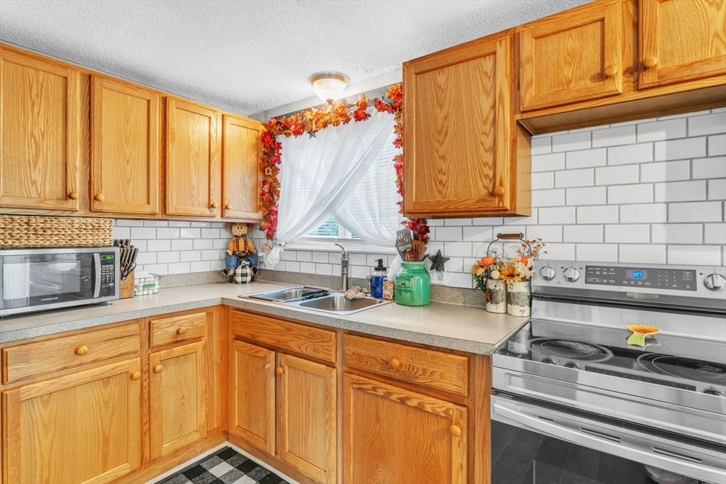 101 Regal St