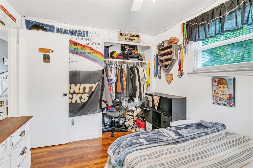 101 Regal St