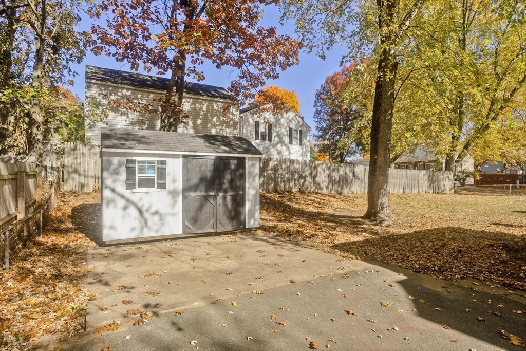 180 Cherokee Dr