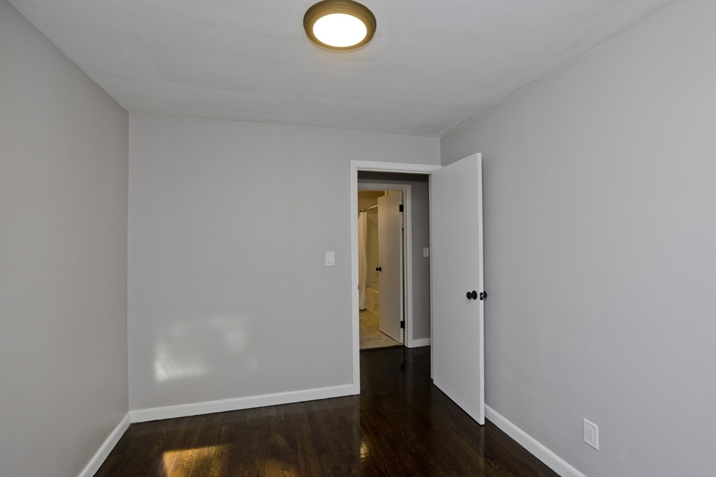180 Cherokee Dr
