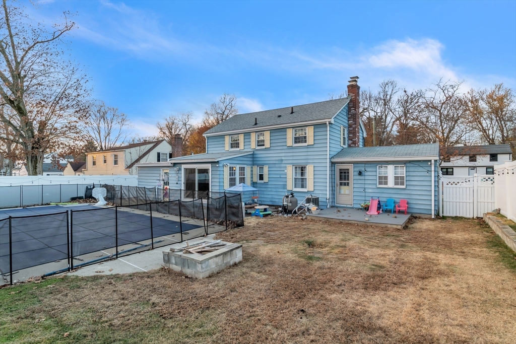 39 Hartwick St