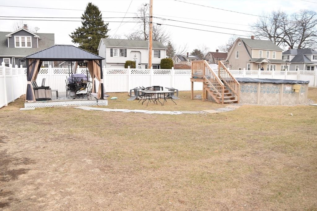 26 Haskins St