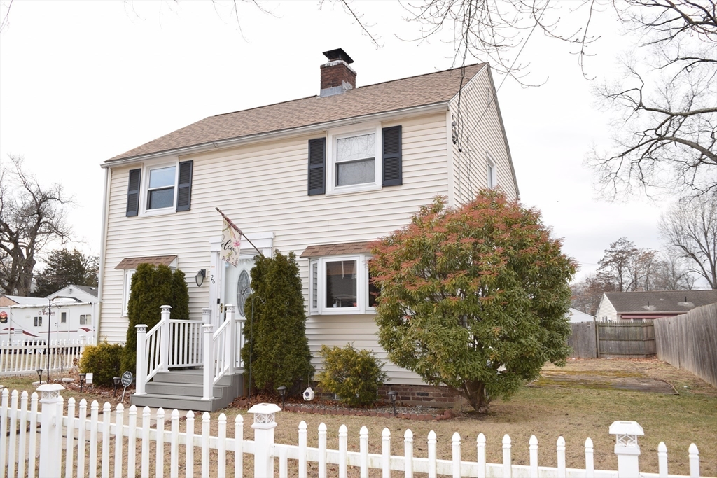 26 Haskins St
