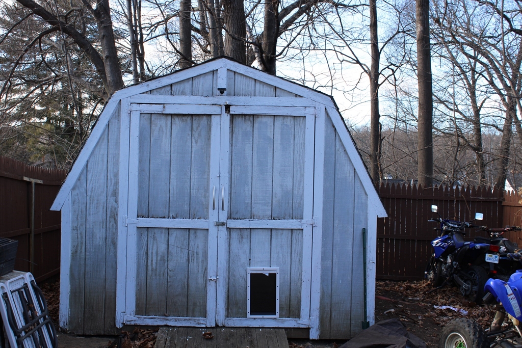 18 Patriot Ln