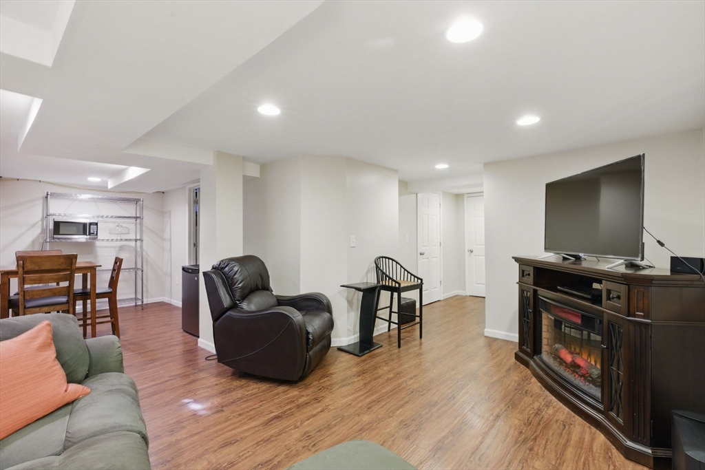 286 Talmadge Dr