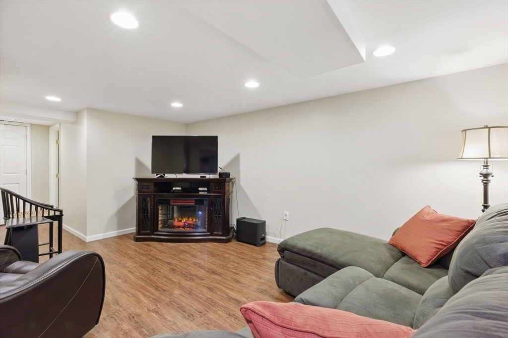 286 Talmadge Dr