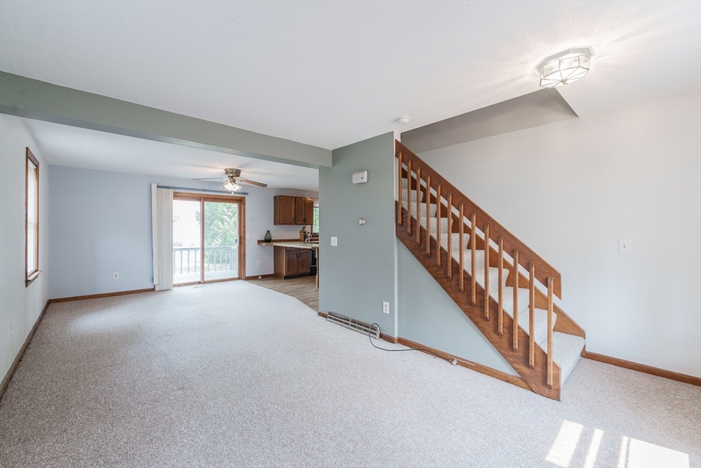 34 Luden St