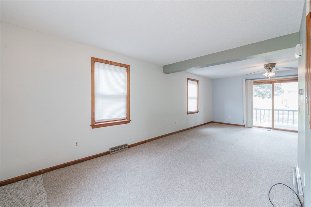 34 Luden St