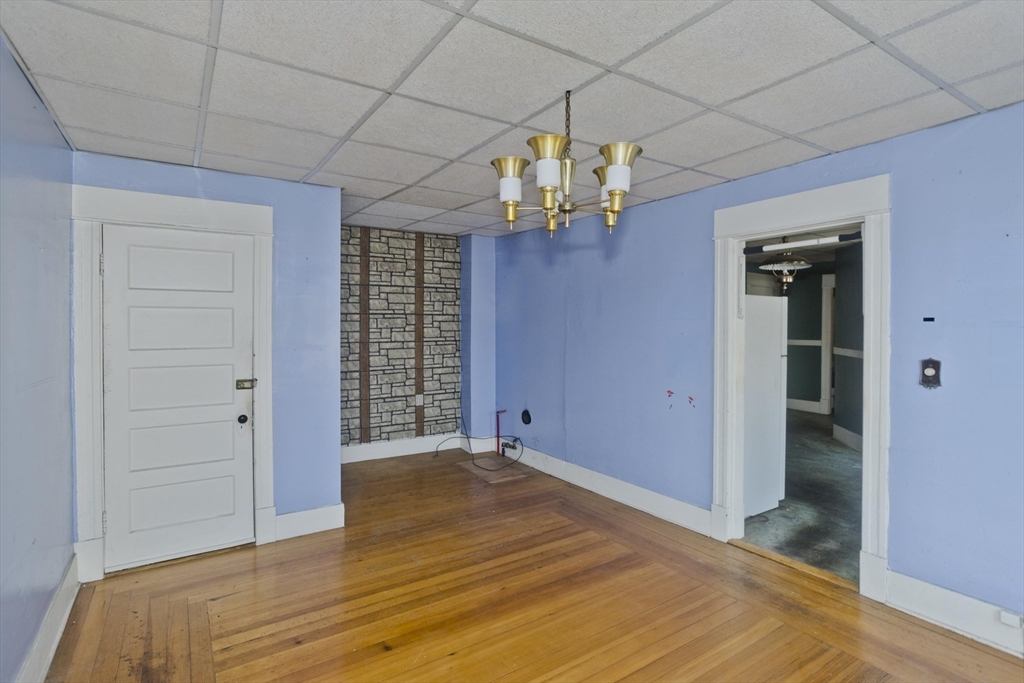 329 Hampden