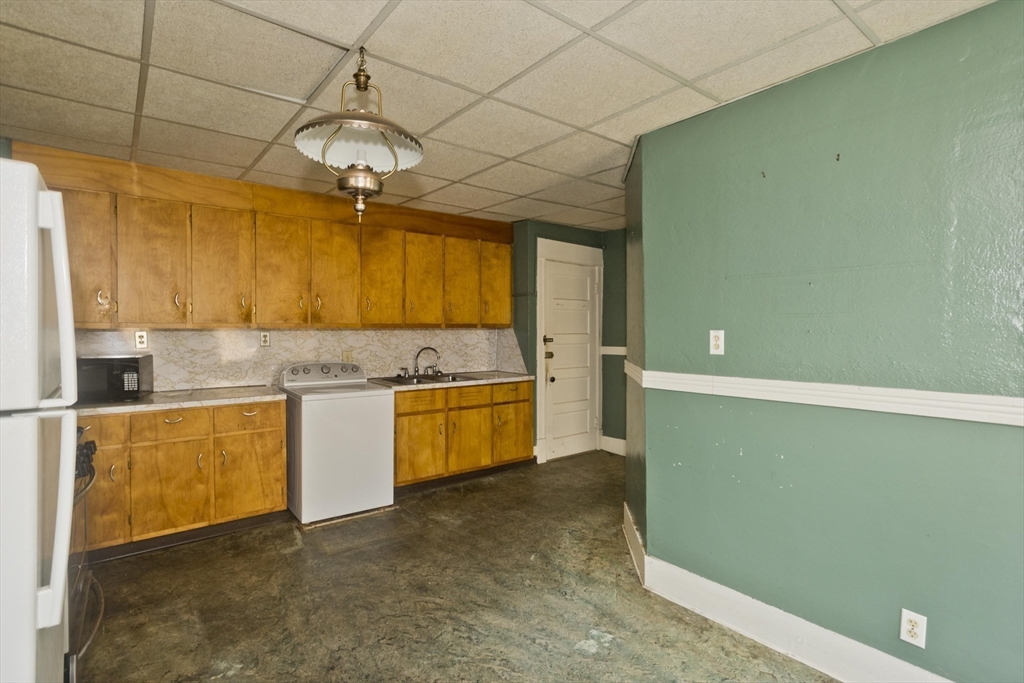 329 Hampden