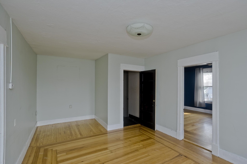 329 Hampden