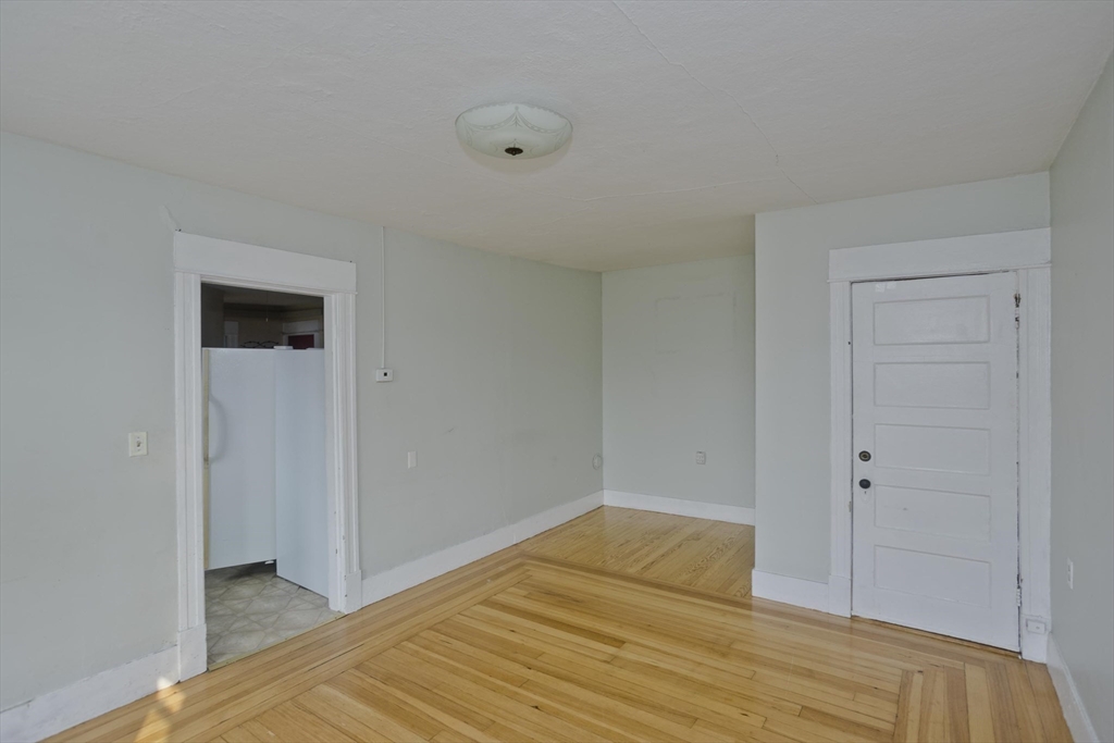 329 Hampden
