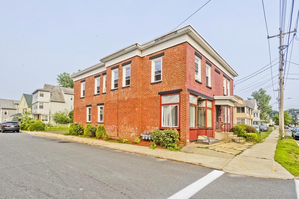 329 Hampden