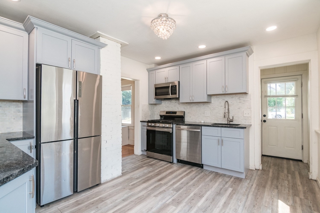 170 Plumtree Rd