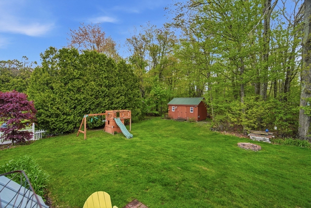 7 Crestwood Rd