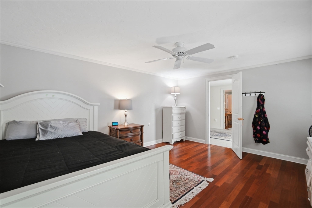 7 Crestwood Rd