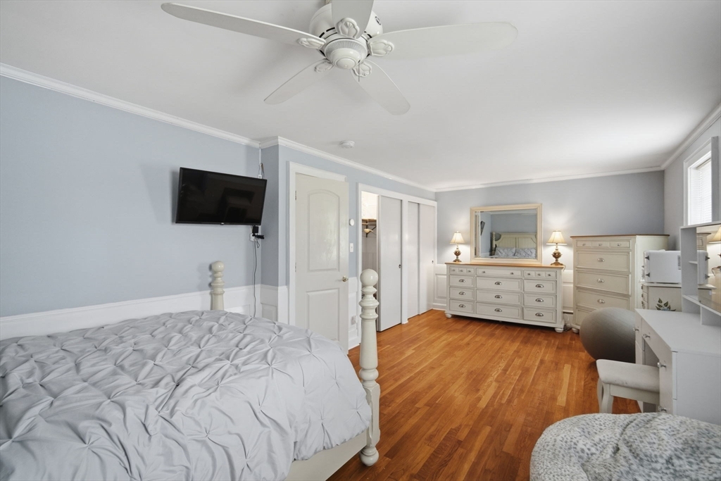 7 Crestwood Rd