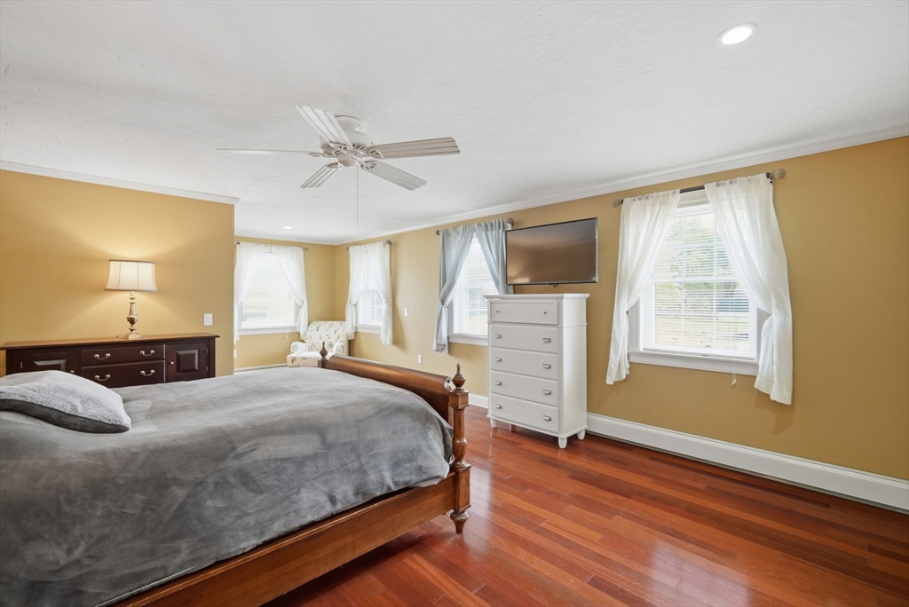 7 Crestwood Rd