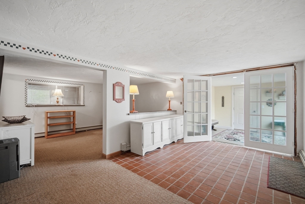 7 Crestwood Rd