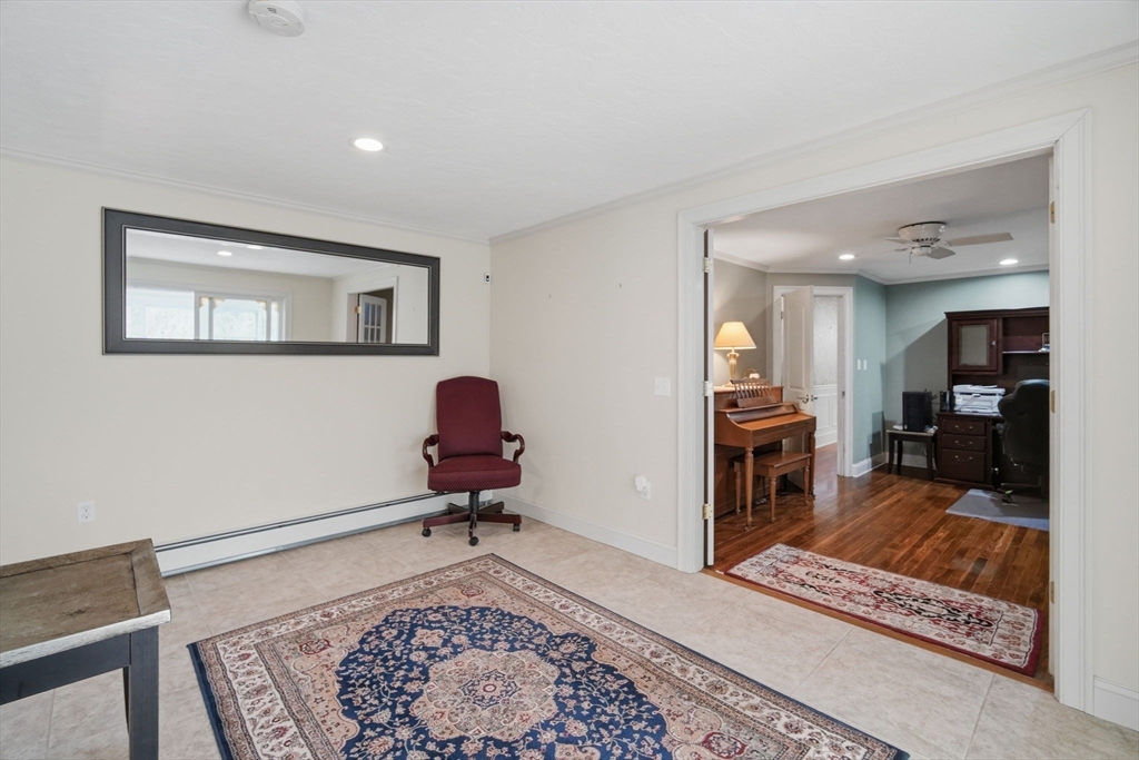 7 Crestwood Rd