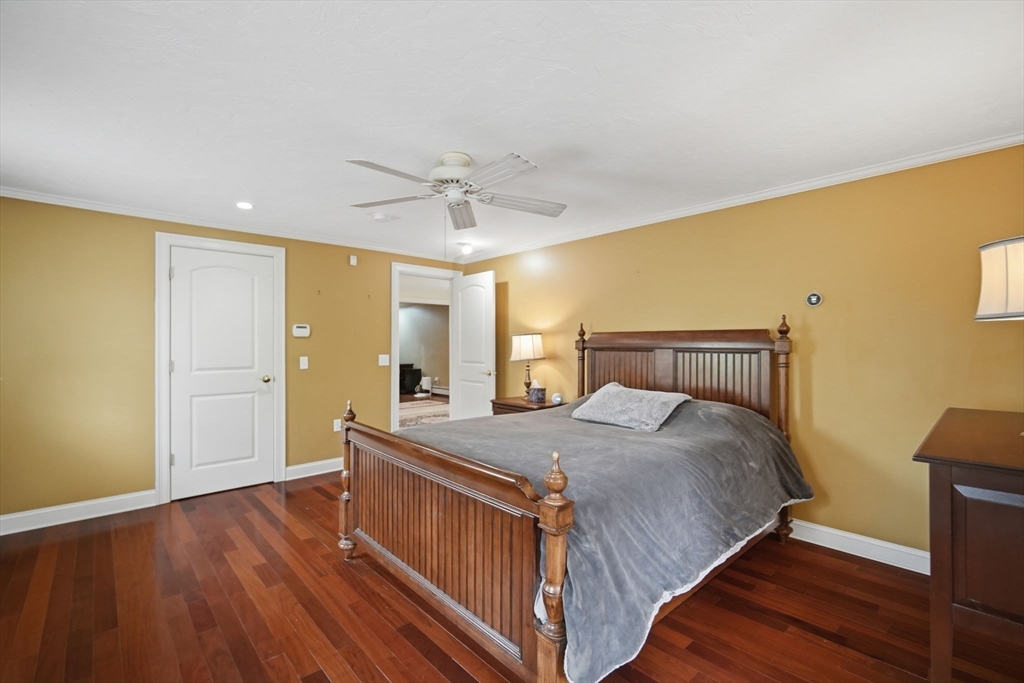 7 Crestwood Rd
