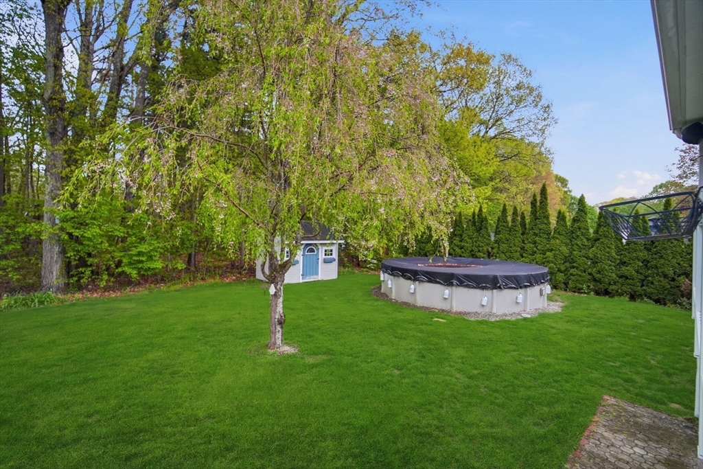 7 Crestwood Rd