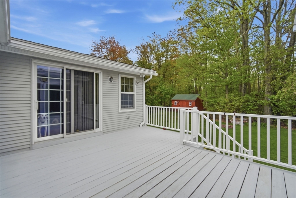 7 Crestwood Rd