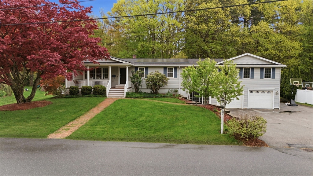 7 Crestwood Rd