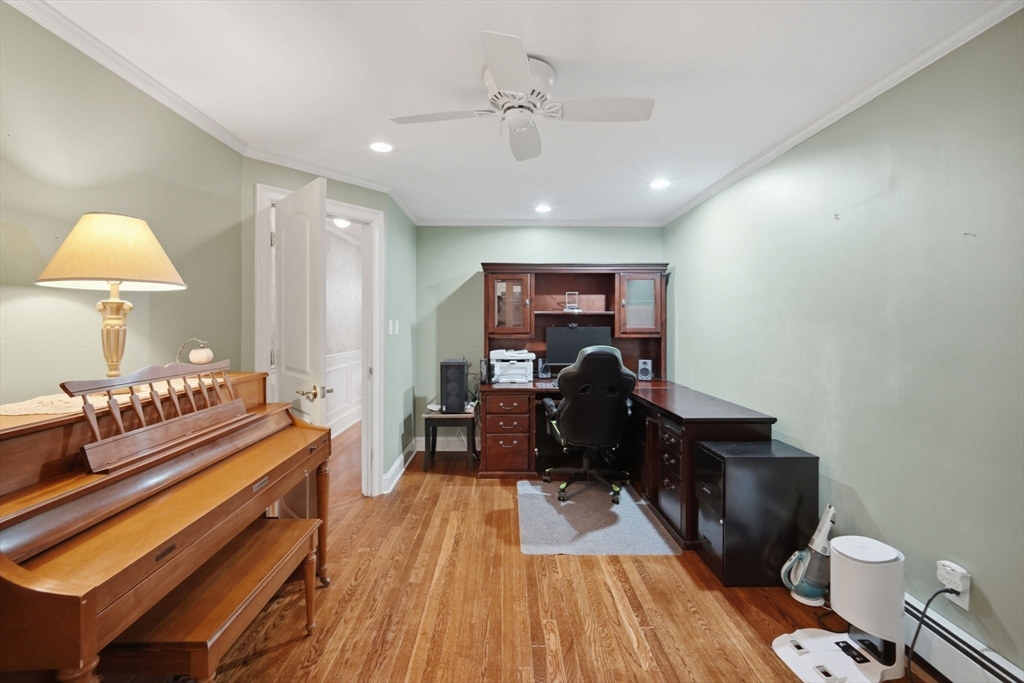 7 Crestwood Rd