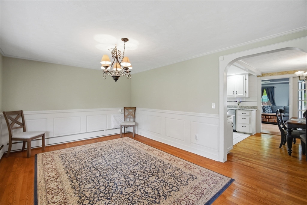 7 Crestwood Rd