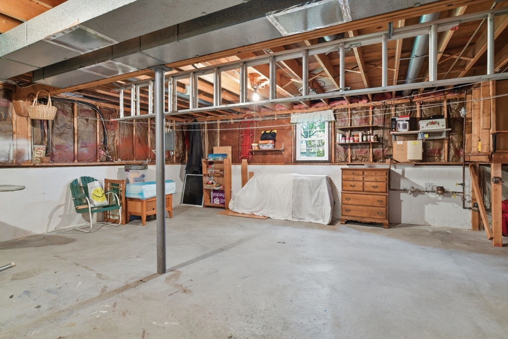68 Deep Field Rd