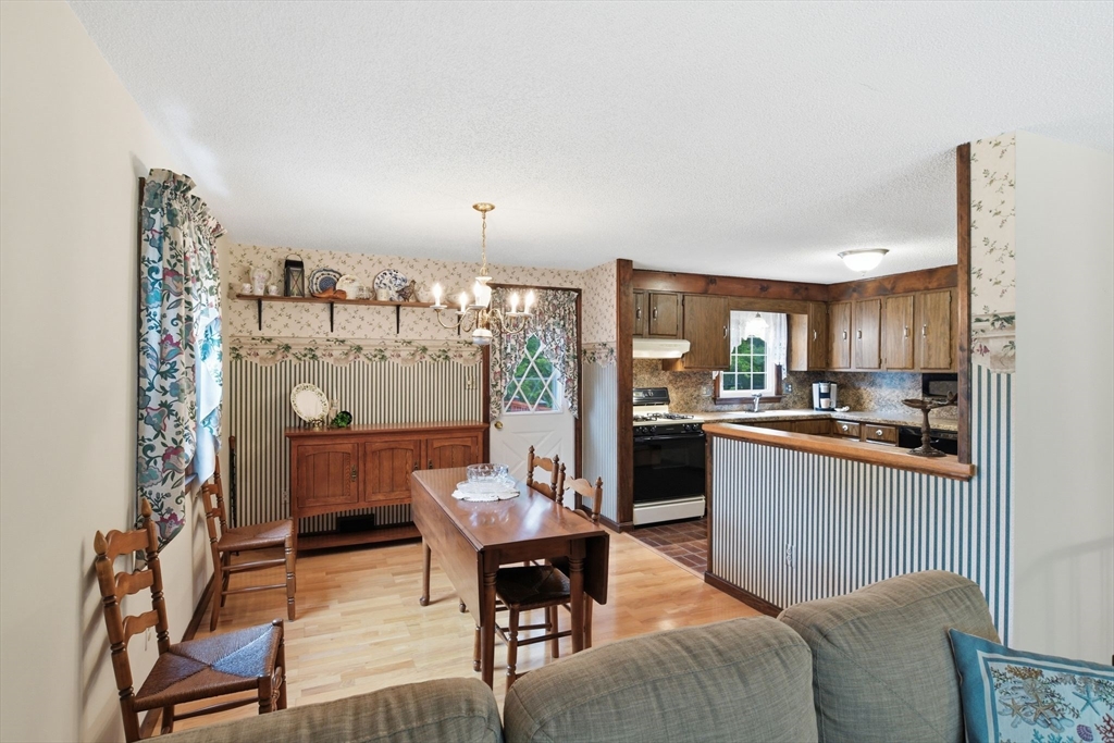 68 Deep Field Rd