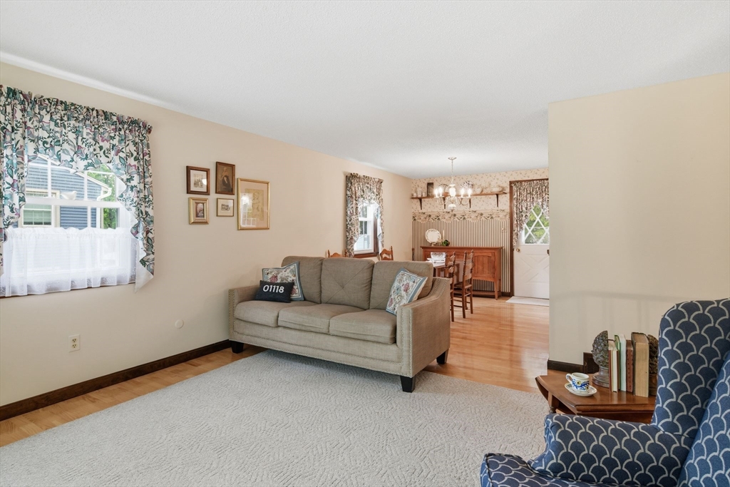 68 Deep Field Rd