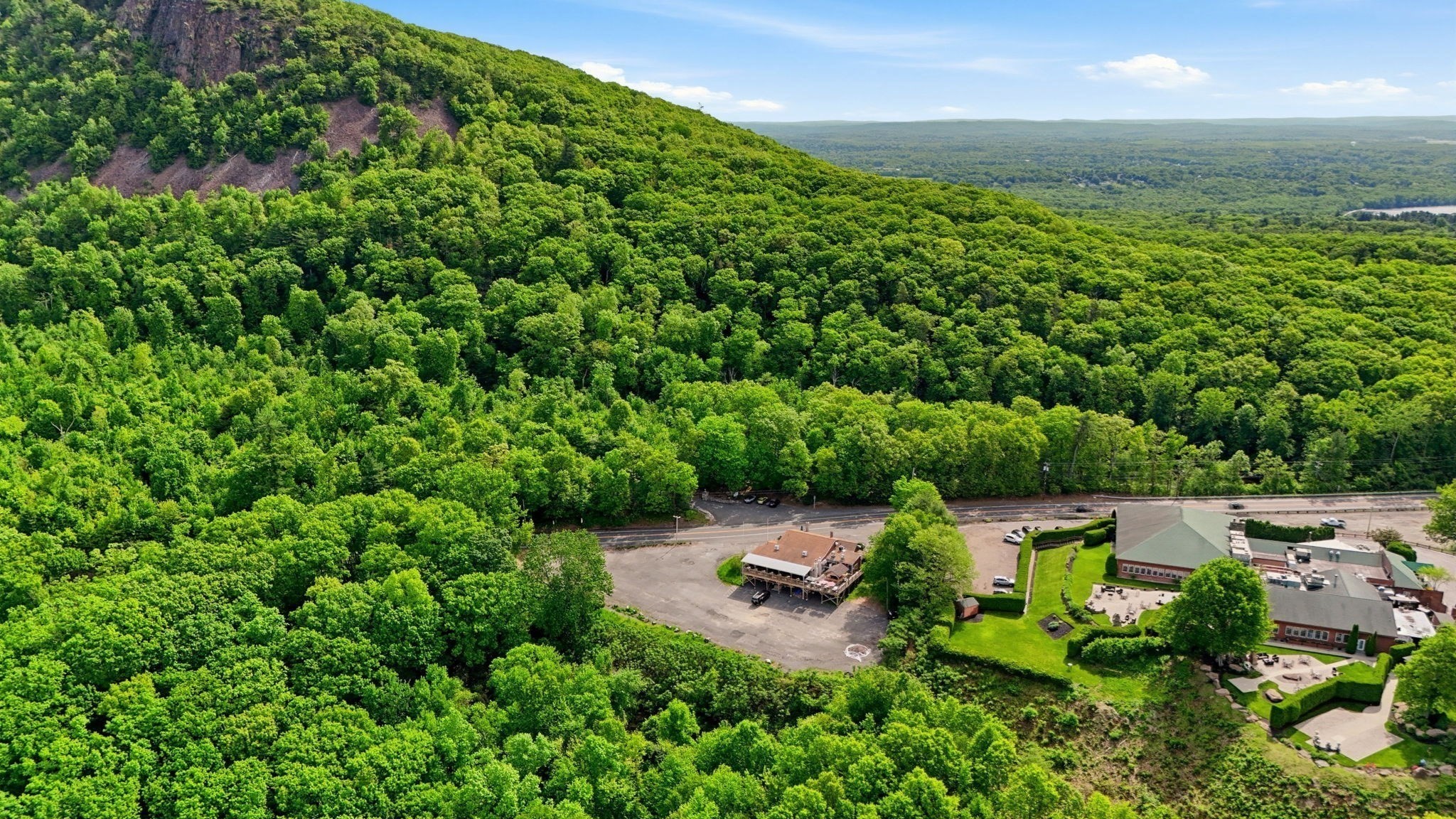 100 Mountain Rd