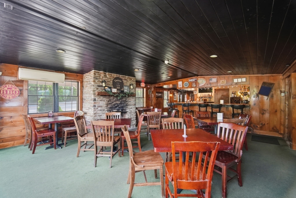 100 Mountain Rd