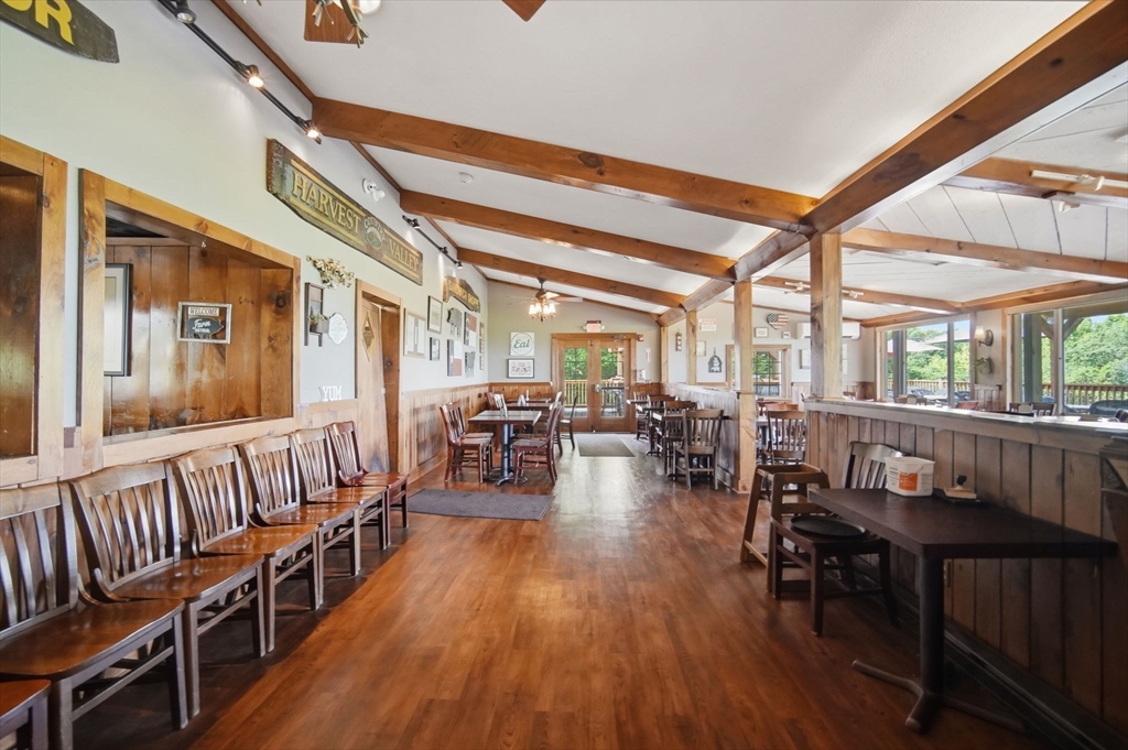 100 Mountain Rd