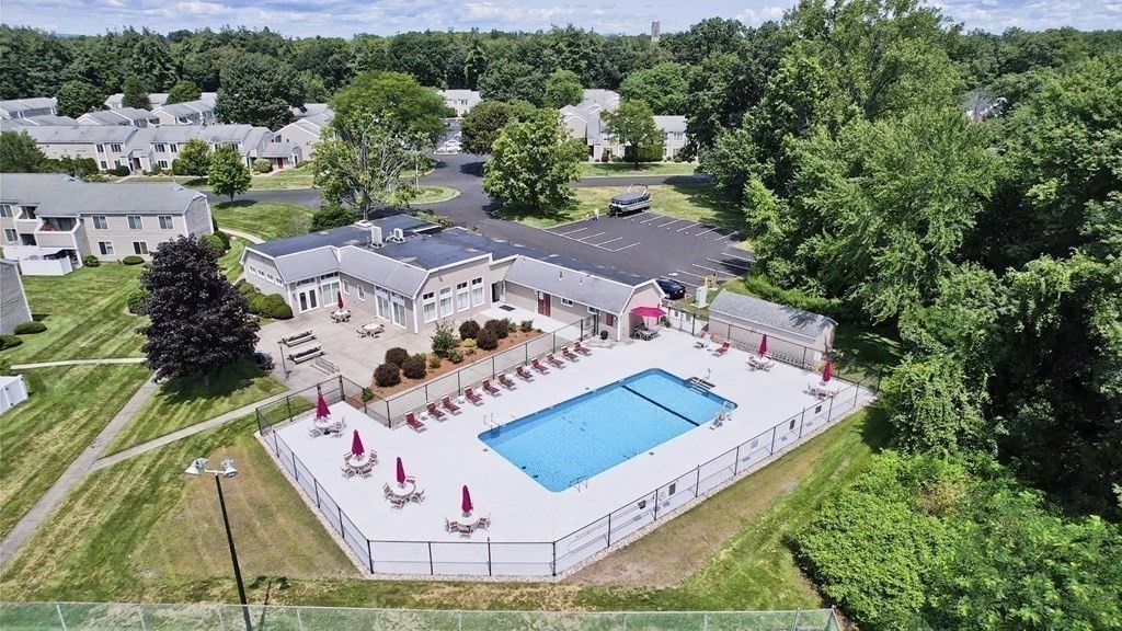201 Nassau Dr # 201