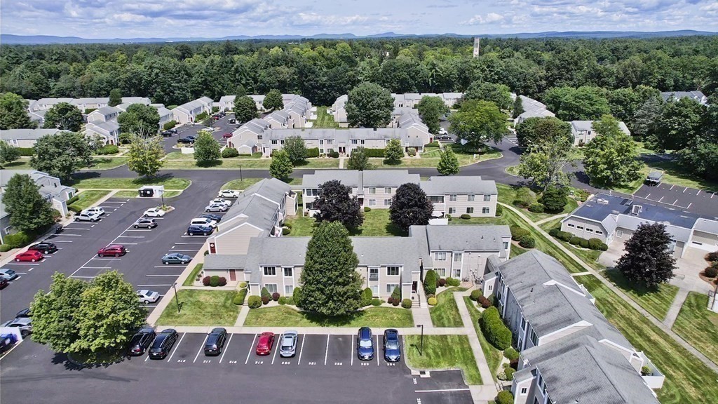 201 Nassau Dr # 201