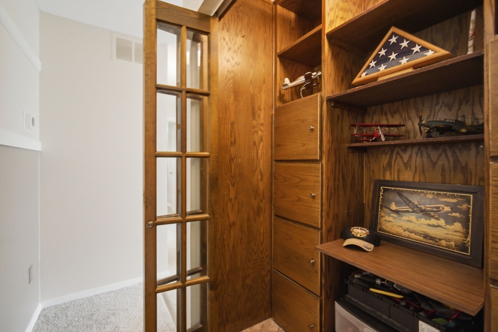 201 Nassau Dr # 201