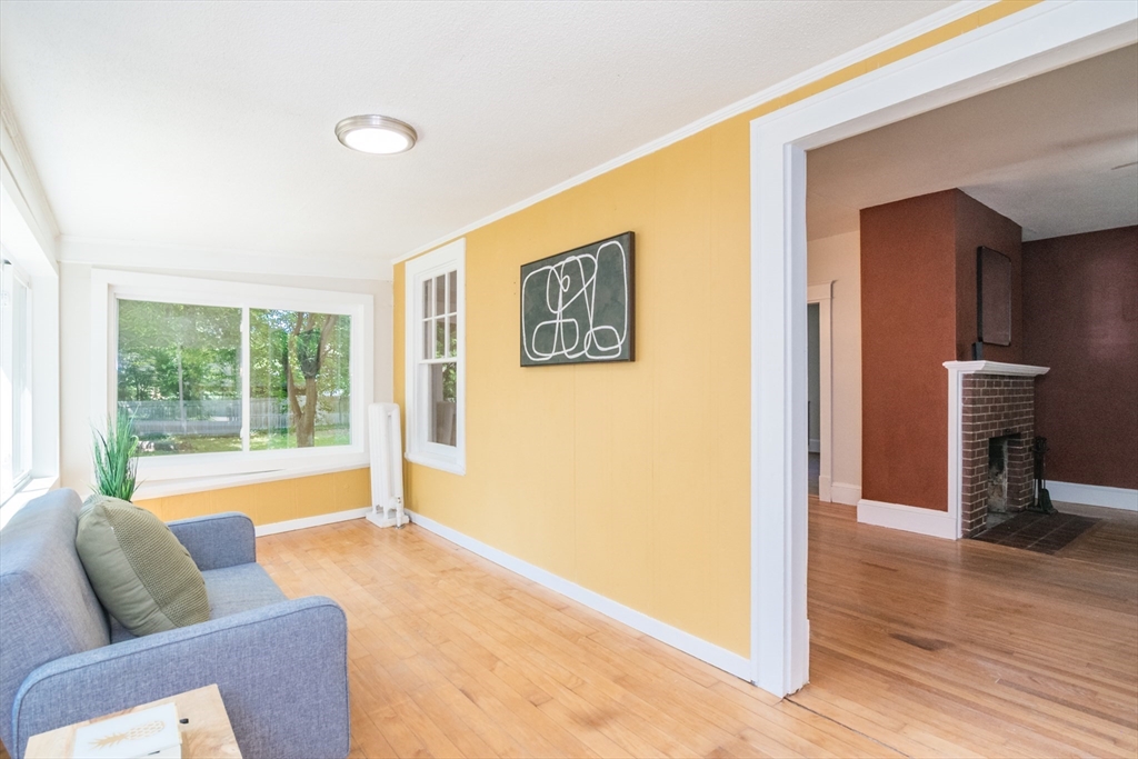 2306 Wilbraham Rd
