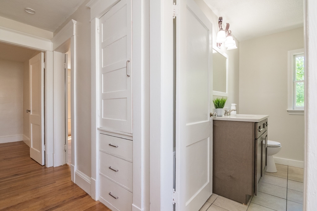 2306 Wilbraham Rd