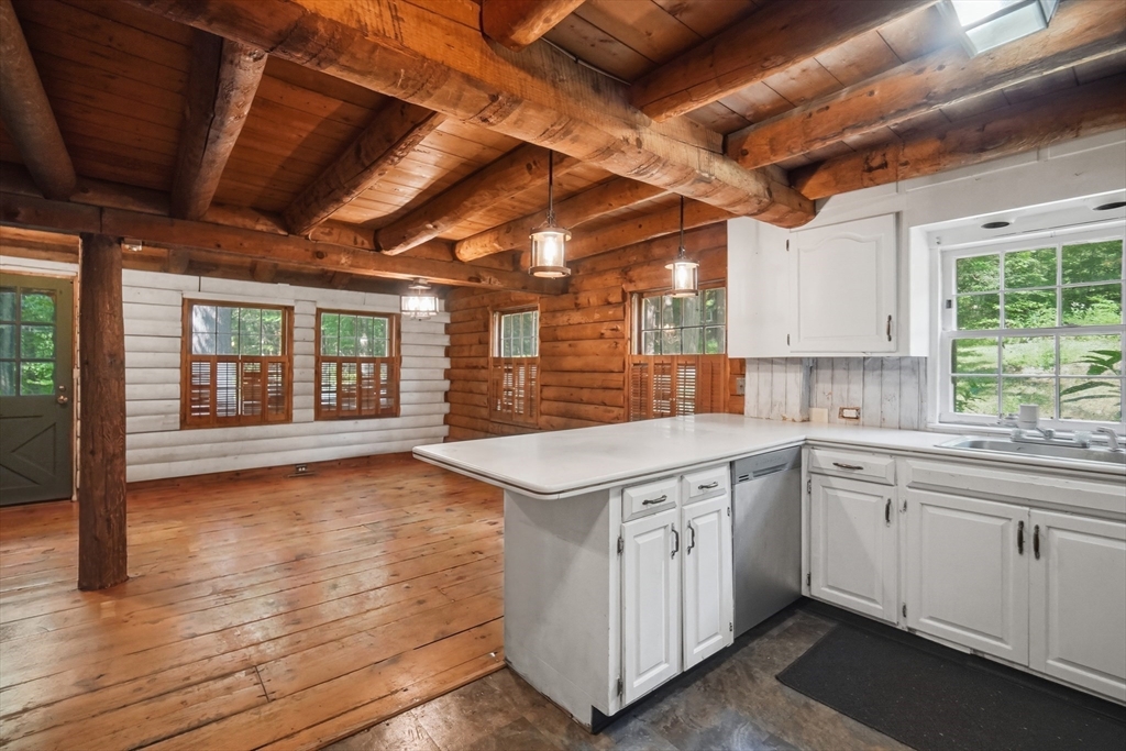 95 Packardville Rd